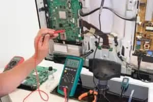 نمایندگی نصب و تعمیر تخصصی تلویزیون در محل شهبازی در همدان