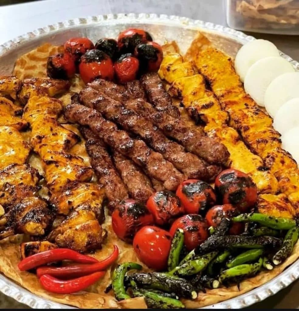 رستوران بابا قدرت در ملایر