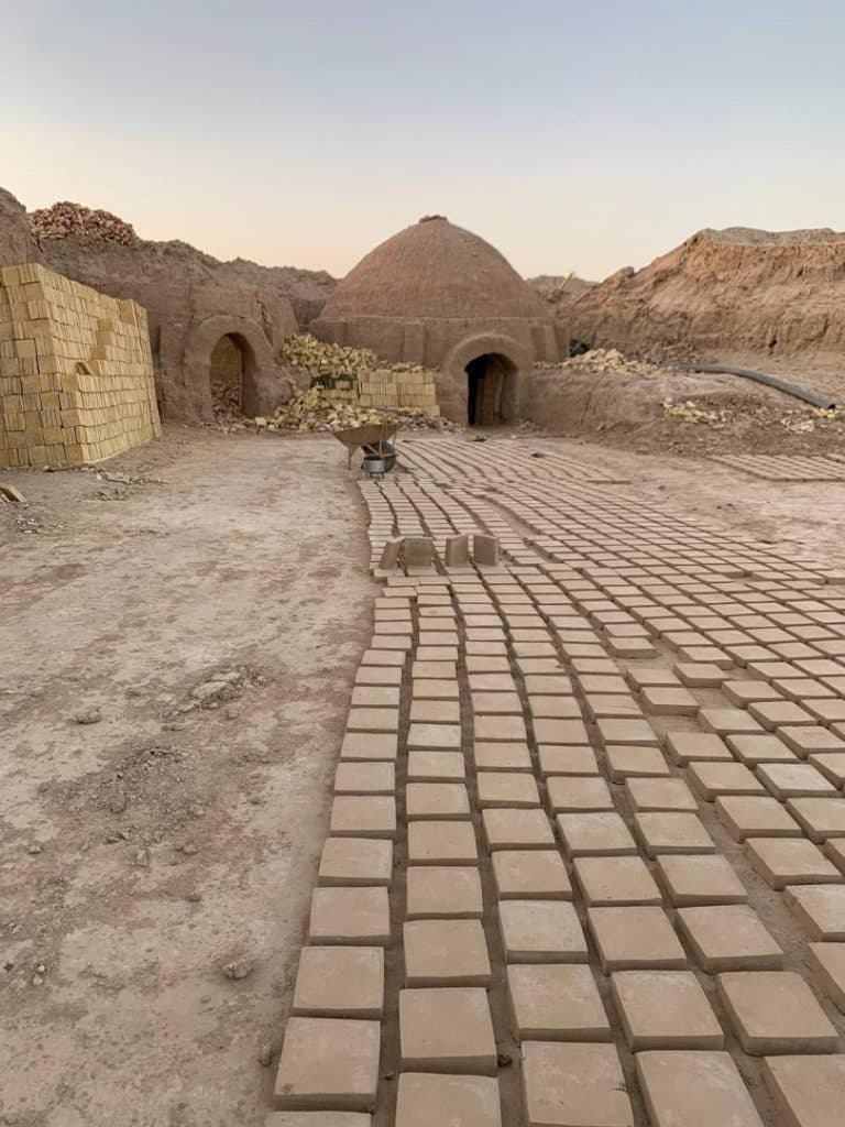 تولید و فروش آجرنما خشت سنتی و قزاقی اسماعیلی در بیرجند