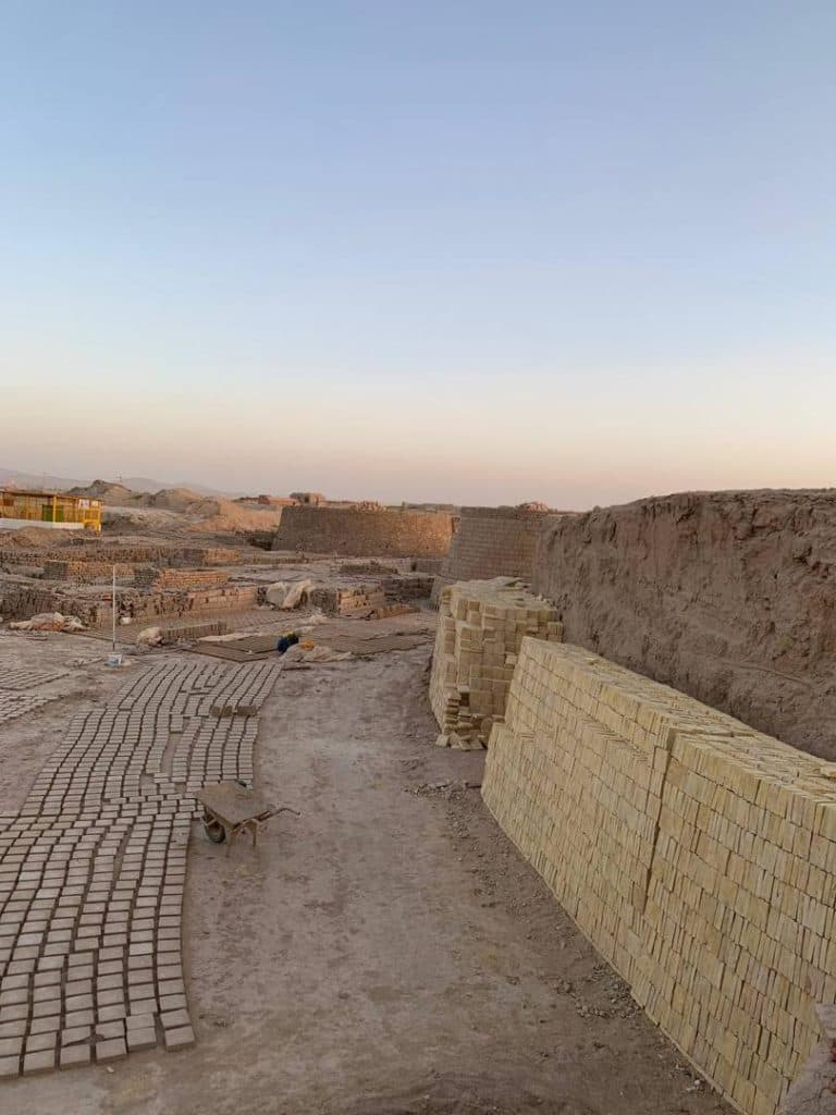 تولید و فروش آجرنما خشت سنتی و قزاقی اسماعیلی در بیرجند
