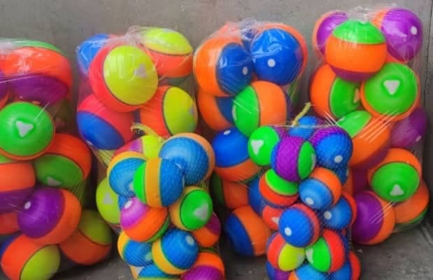 تولید و فروش عمده توپ بادی و پلاستیکی غفاریان در کرمان