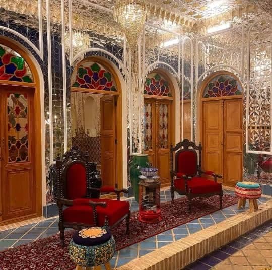 آینه کاری سنتی ادنوس در اصفهان