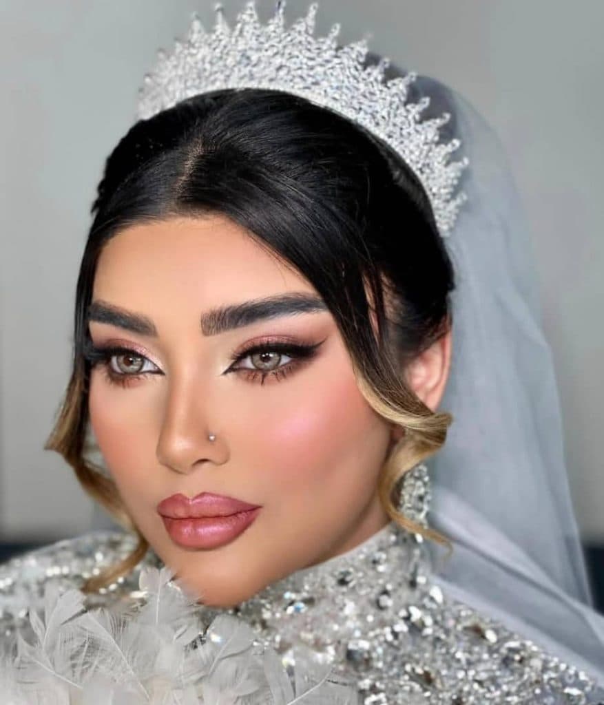 سالن زیبایی هستیا در محمدشهر