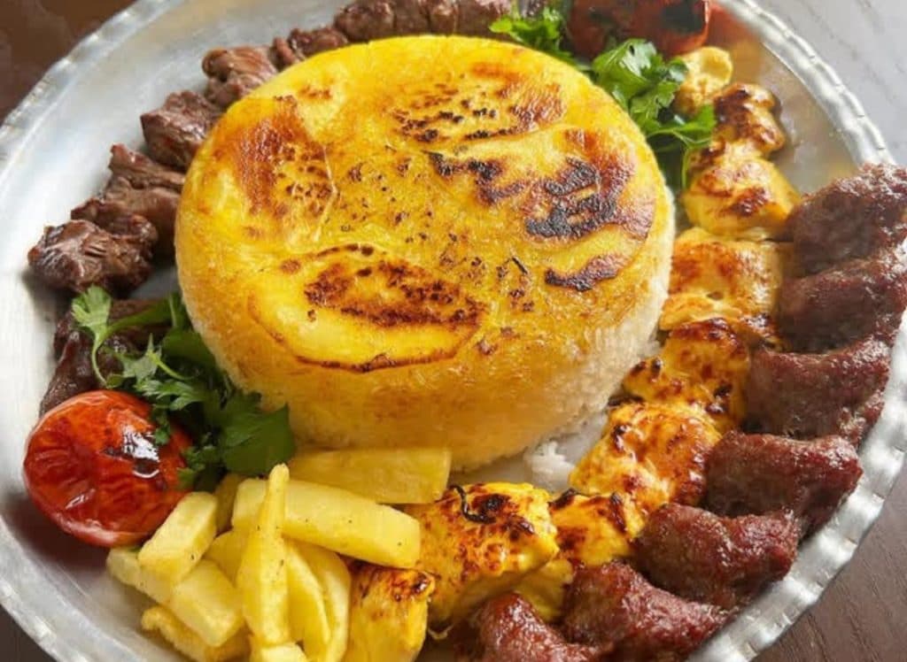 رستوران خواهرانه در شریف آباد
