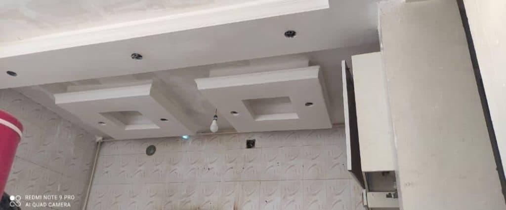 گچ کاری ساختمان شیرمردی در اهواز