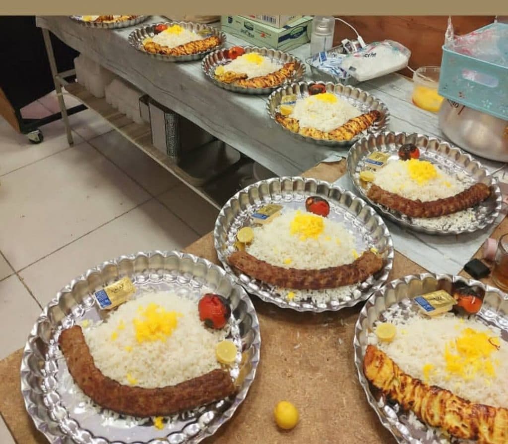 سفره خانه سنتی مهر‌‌ و ماه در همدان