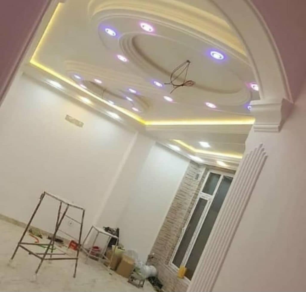 گچ کاری ساختمان شیرمردی در اهواز