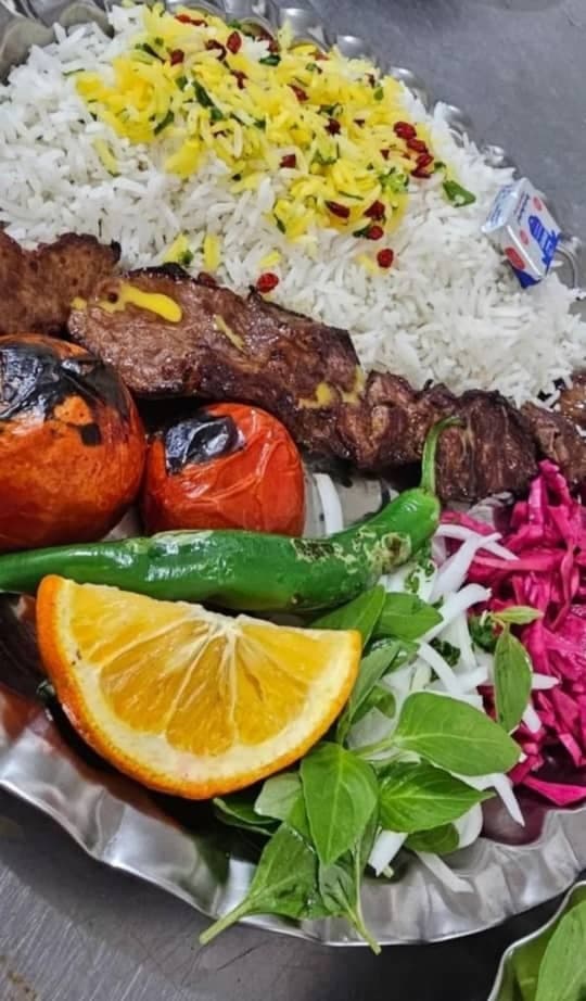 رستوران و غذاخوری ایوان در مرند