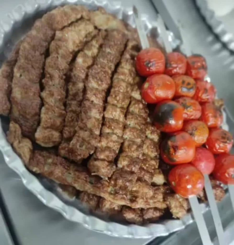 مجموعه غذایی دوقلوها در گلبهار