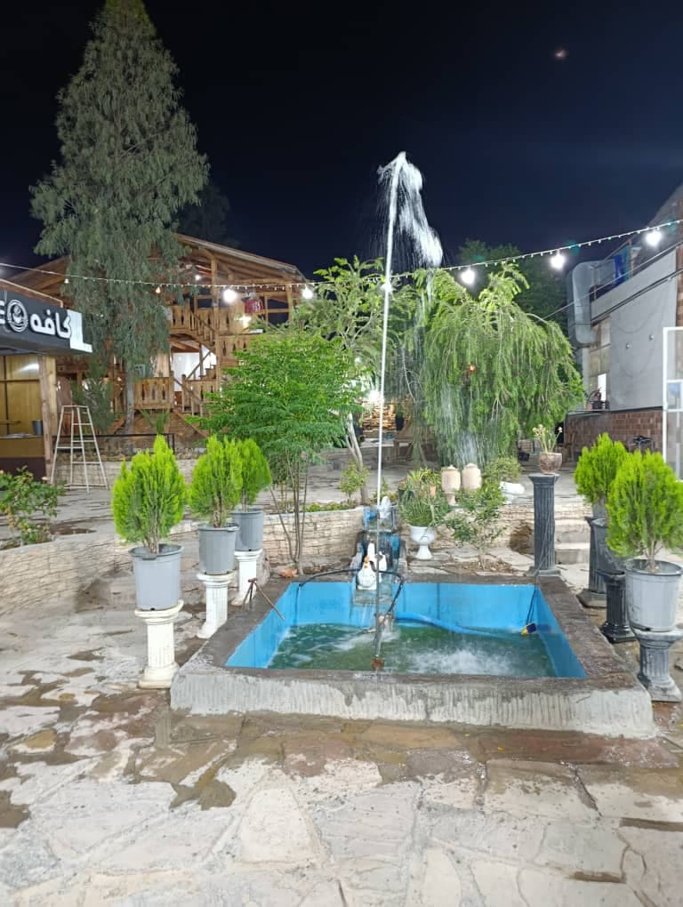 کافه رستوران ترنج در فسا