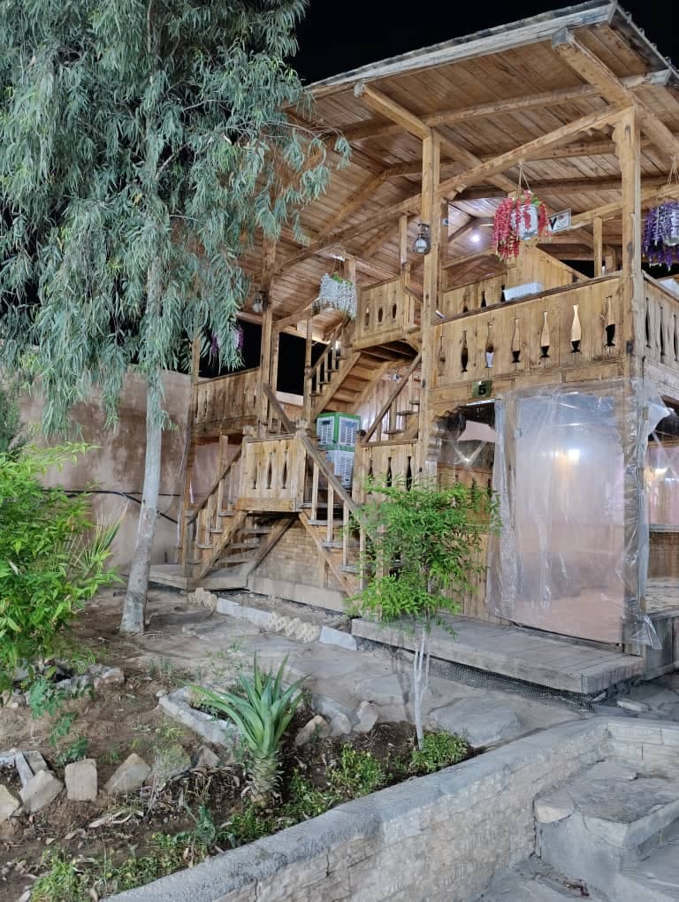 کافه رستوران ترنج در فسا
