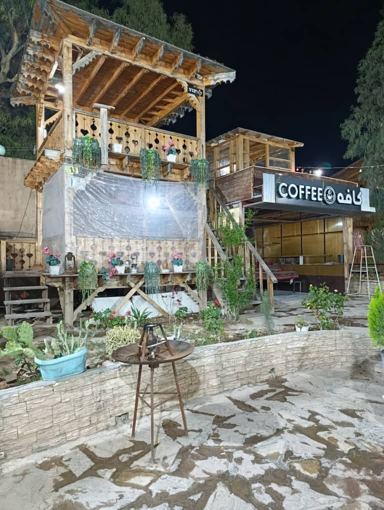 کافه رستوران ترنج در فسا