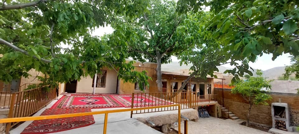 اقامتگاه بومگردی قلی زاده در شیروان