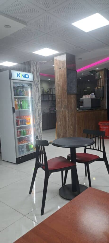 کافه بندری در گندمان