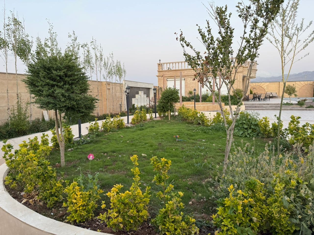 اجاره ویلای استخردار آبگرم بازگیر در خرم آباد