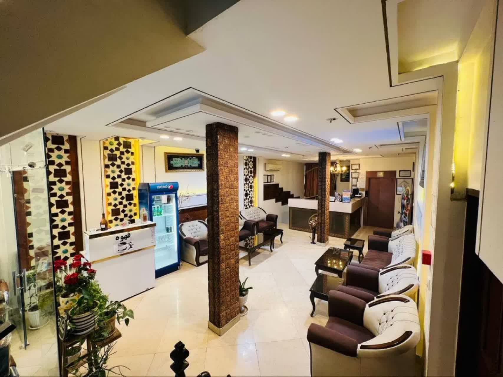 هتل آپارتمان پرستو با رزرو مستقیم در مشهد