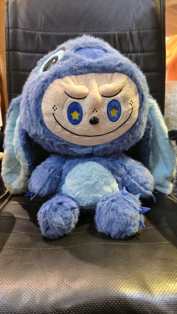 فروشگاه عروسک و ماکت کیارش تویز در منطقه ۸ تهران