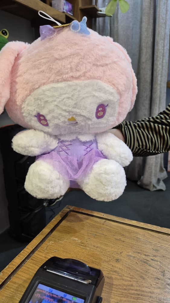 فروشگاه عروسک و ماکت کیارش تویز در منطقه ۸ تهران