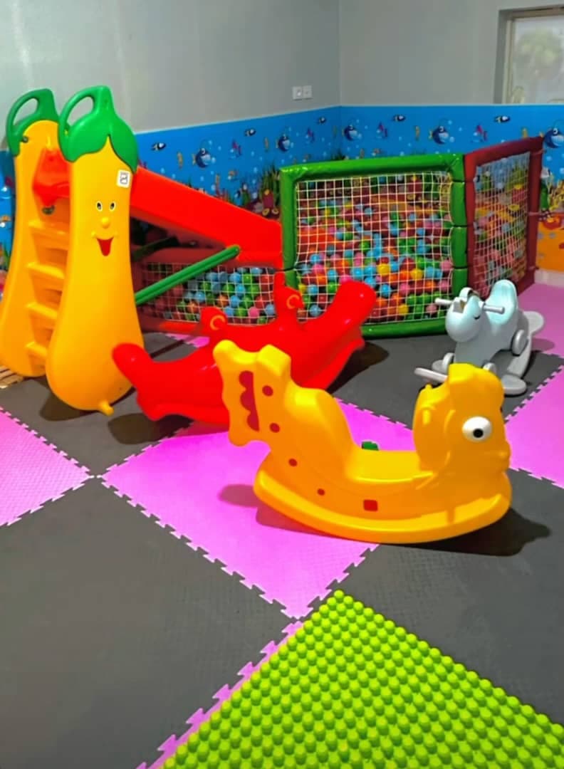 مهدکودک و پیش دبستانی هوشمند دوزبانه روشنان در گوهردشت کرج