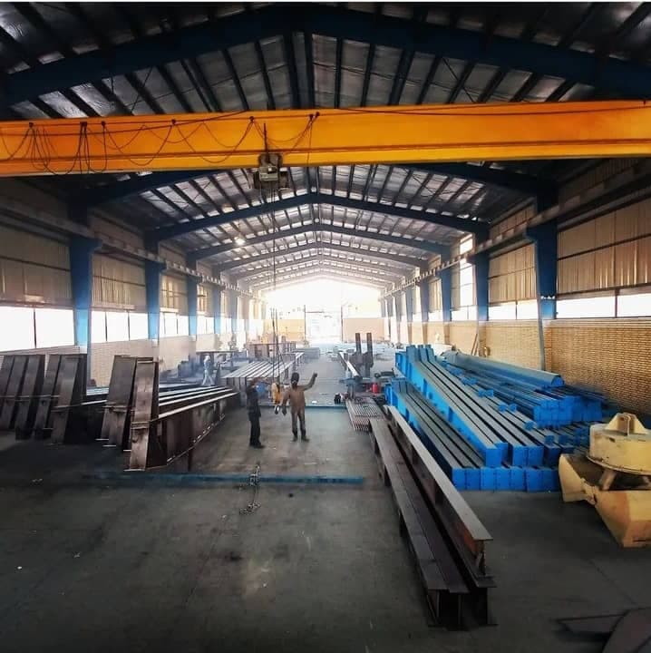 سوله سازی اهرام سوله سپاهان ساخت و نصب استراکچر فلزی در بندرعباس