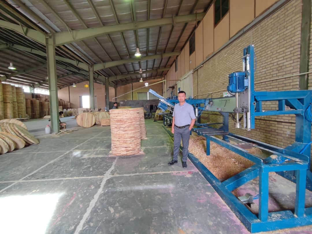 تولید قرقره چوبی کابل برق توسکا مبین هزاره در شهرک صنعتی جنت آباد ایوانکی