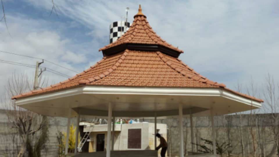 اجرا و نصب سقف شیبدار و آلاچیق دهقان در اصفهان