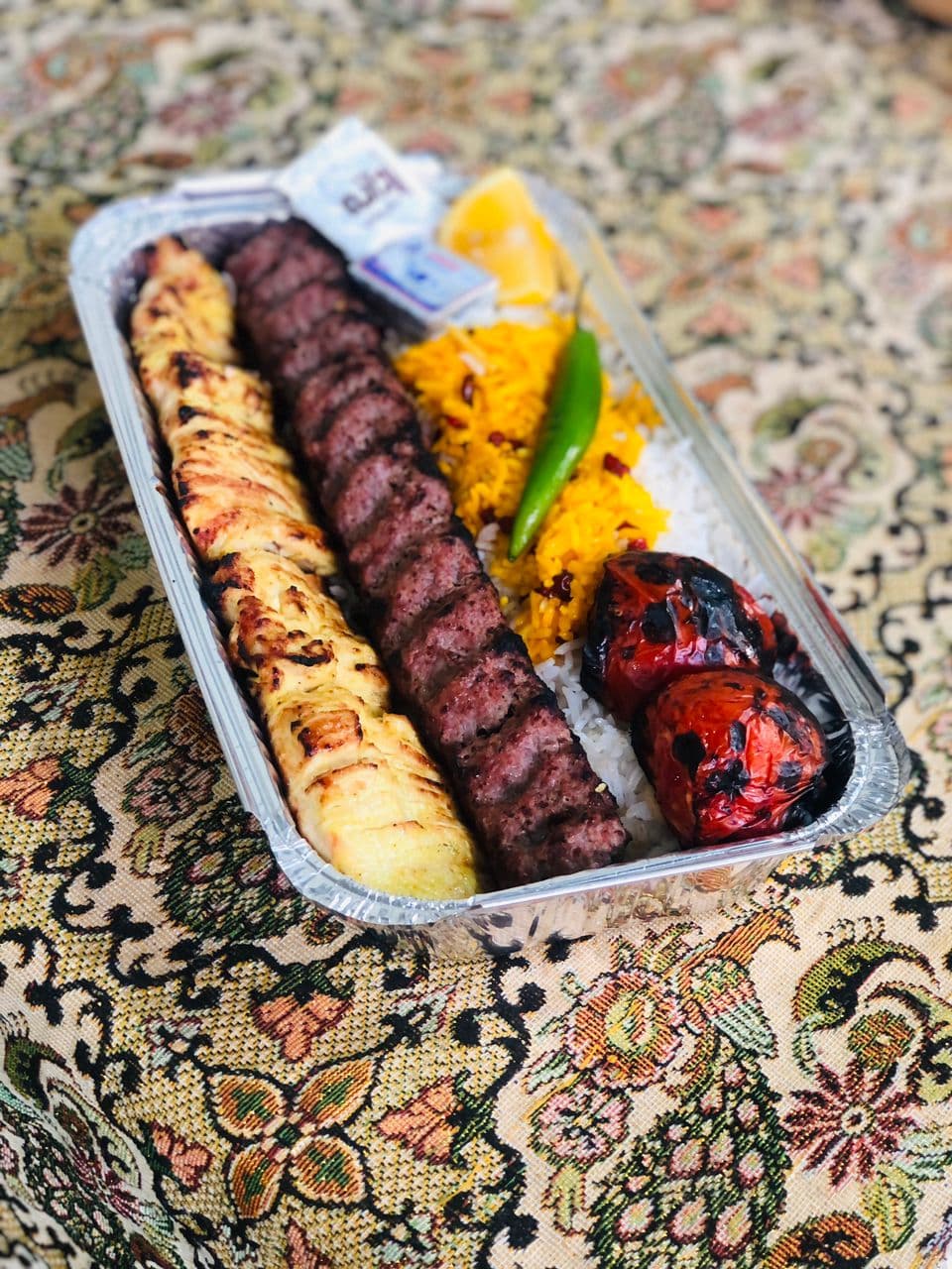 سفارش غذا پرسنلی کترینگ ریحان در غرب تهران