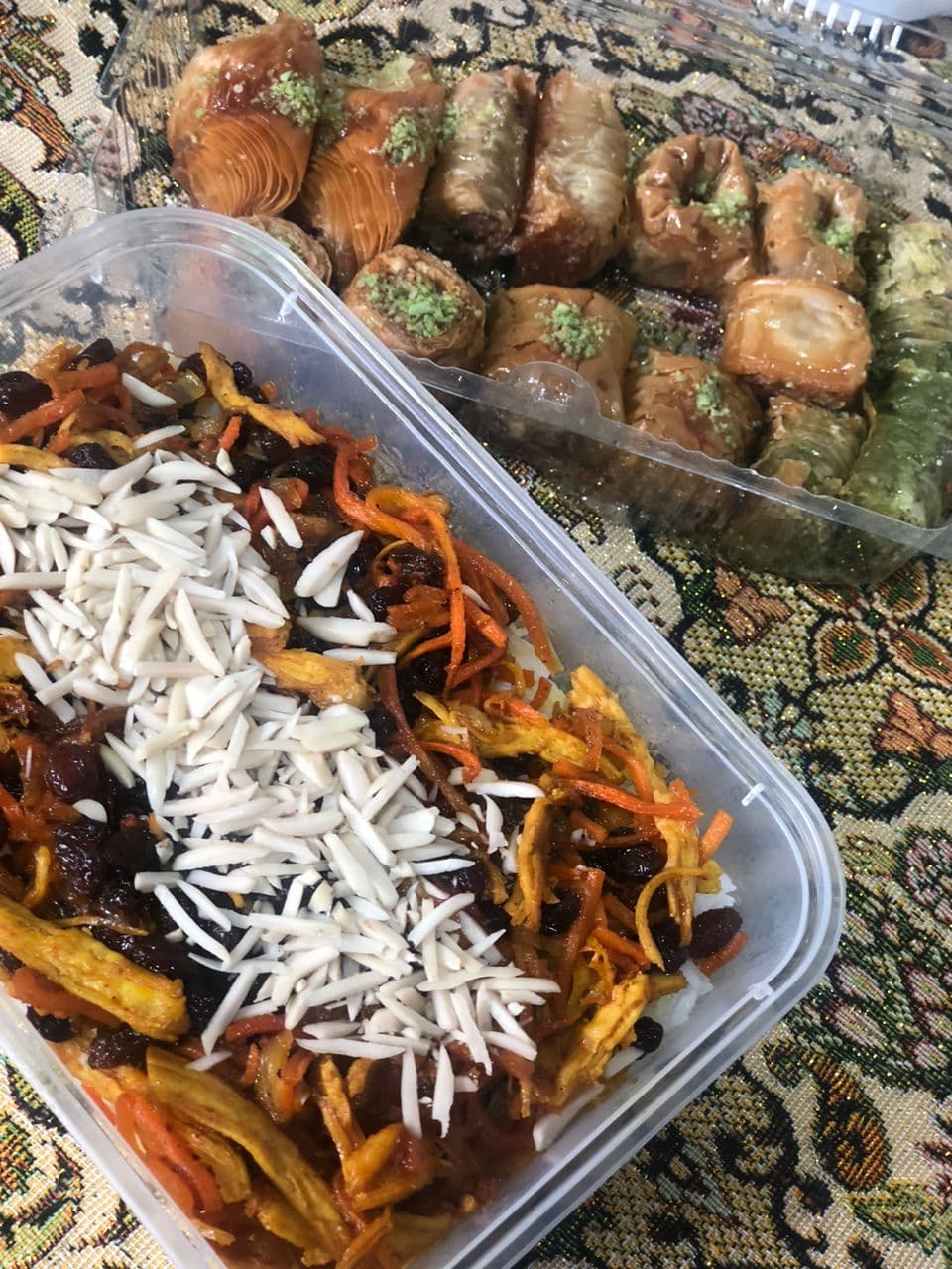 سفارش غذا پرسنلی کترینگ ریحان در غرب تهران