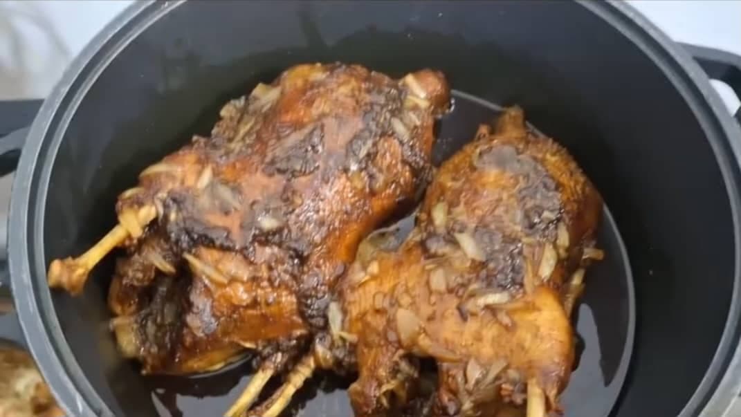 سفره خانه شمالی وارش در دره شهر