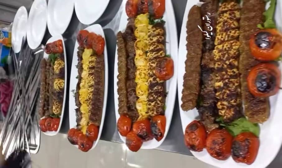 رستوران گیلوا در پل طالشان رشت