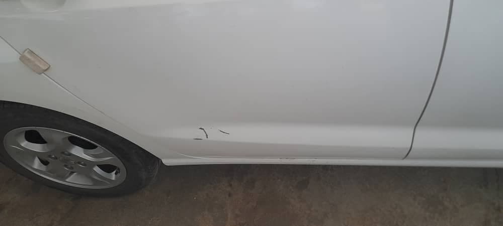 صافکاری بدون رنگ و pdr خودرو مهراب در لاهیجان