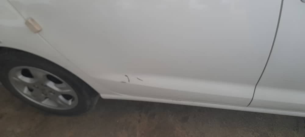 صافکاری بدون رنگ و pdr خودرو مهراب در لاهیجان