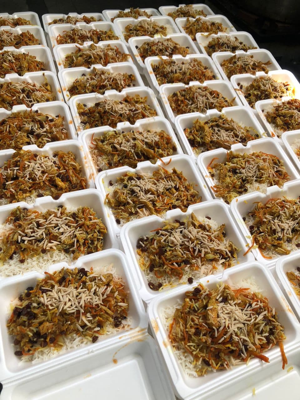 سفارش غذا پرسنلی کترینگ ریحان در غرب تهران