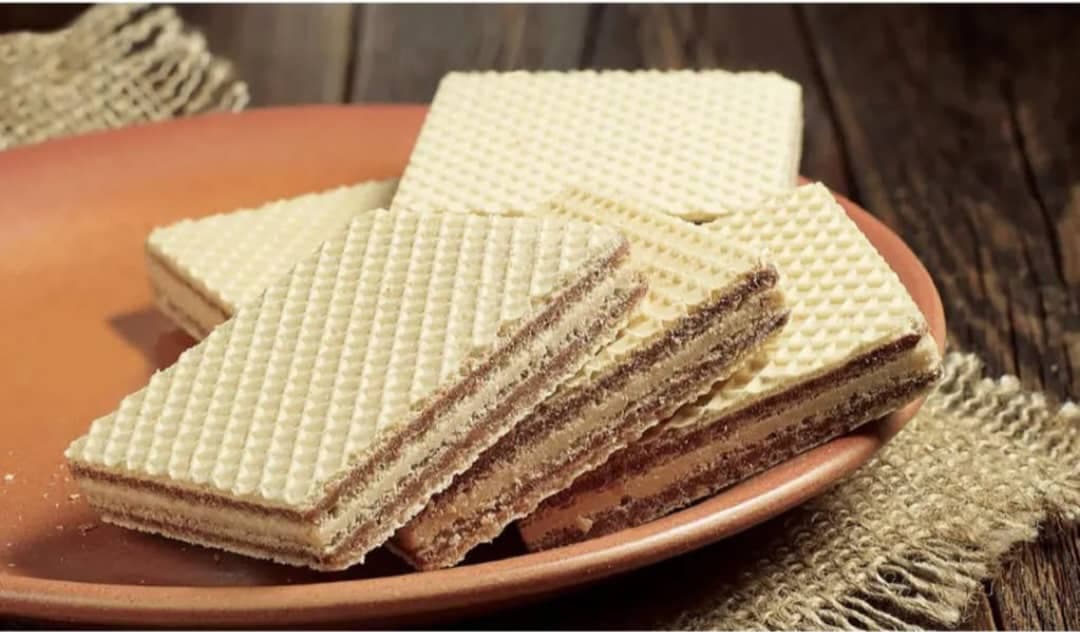 تولید نان بستنی و نان ویفر ناصر در نورآباد