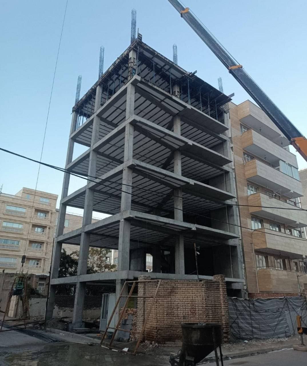 پیمانکاری سازه بتنی ساختمان محمدزاده در اردبیل