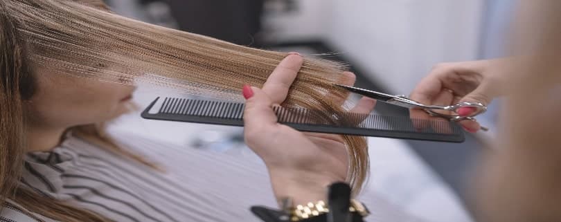 آموزشگاه مراقبت زیبایی تارا در دره گرم خرم آباد