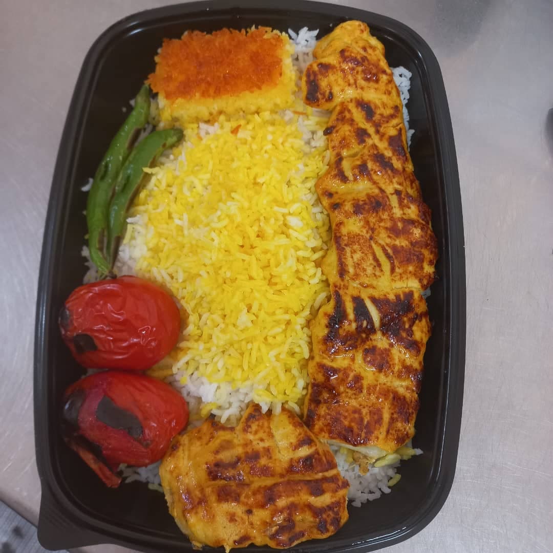 آشپزخانه بیرون بر کلم پیچ در شیراز
