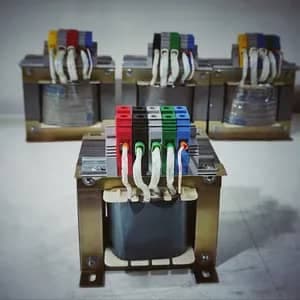 تولید و فروش ترانس آسانسوری و ups رسام الکترونیک مشهد