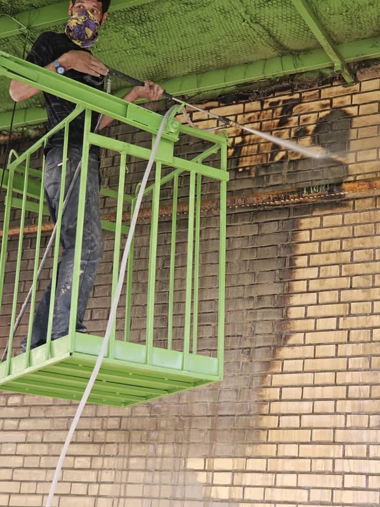 شستشو و جرم گیری نمای ساختمان با نانو شرکت صبح گستر در اصفهان