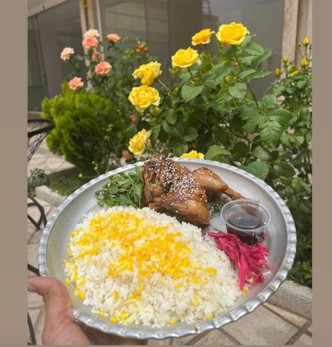 باغ رستوران هشتگ در آیت الله هاشمی رفسنجان