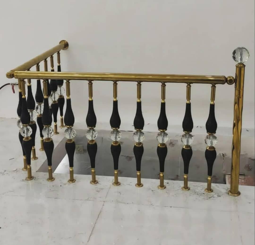 نصب نرده استیل عارف در ماکو