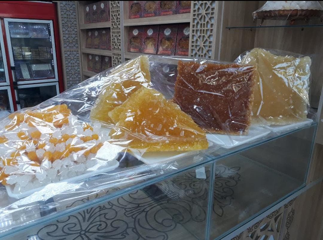 قنادی و نبات ریزی مرشیگل در یزد