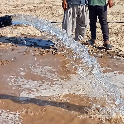 نصب و فروش پمپ آب خورشیدی گروه فنی مهندسی ایمان سولار در ایرانشهر