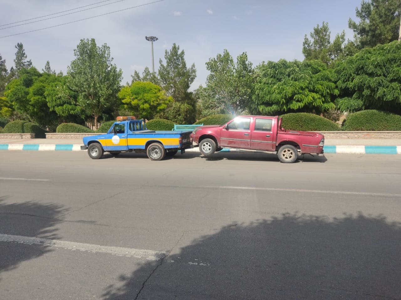 امداد خودرو و یدک کش ابوئی در مهریز