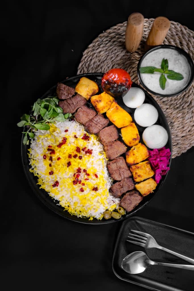 رستوران رز در شیروان