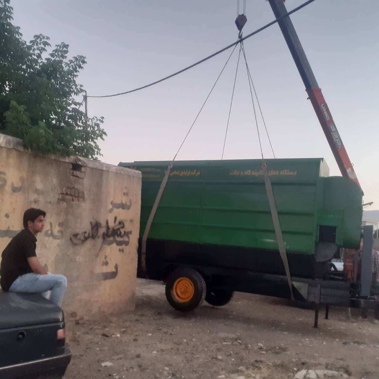 ساخت و فروش دستگاه حمل مکانیزه کاه علی حسینی همدان