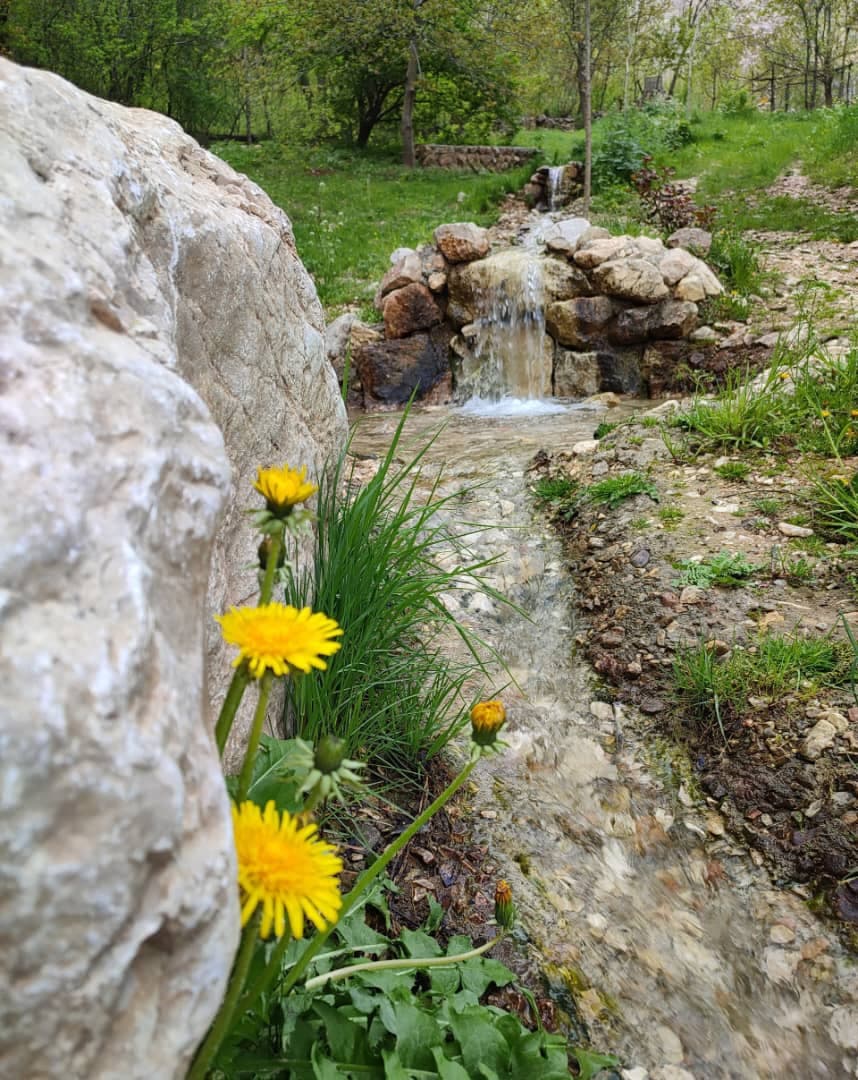 اقامتگاه بومگردی سرین چشمه در ورزقان