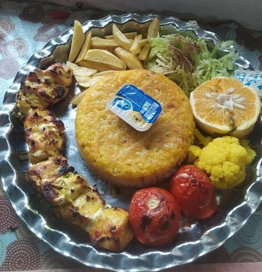 کافه رستوران شب های آبادان شعبه یک در هشتگرد