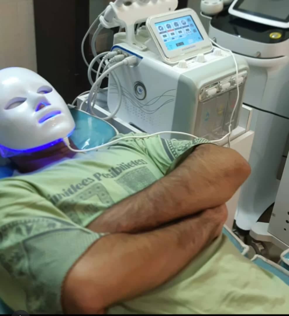 خدمات درمان و پاکسازی پوست شیدایی در سیرجان