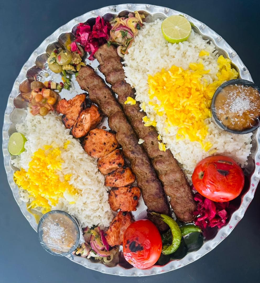 مجموعه غذایی و باربیکیو اله Ole در شیراز